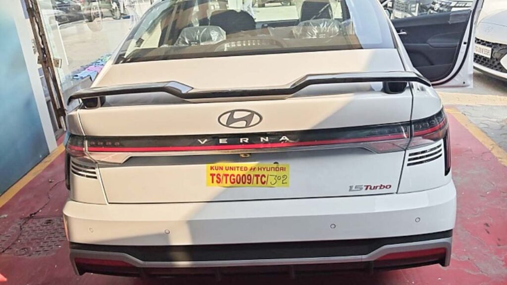 2026 Hyundai Verna Facelift Reaches Dealerships