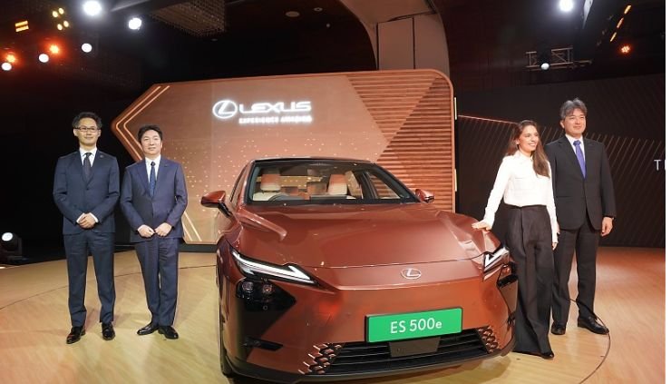 Lexus ES 500e EV ₹89.99 Lakh With Dual Motors, 580km Range